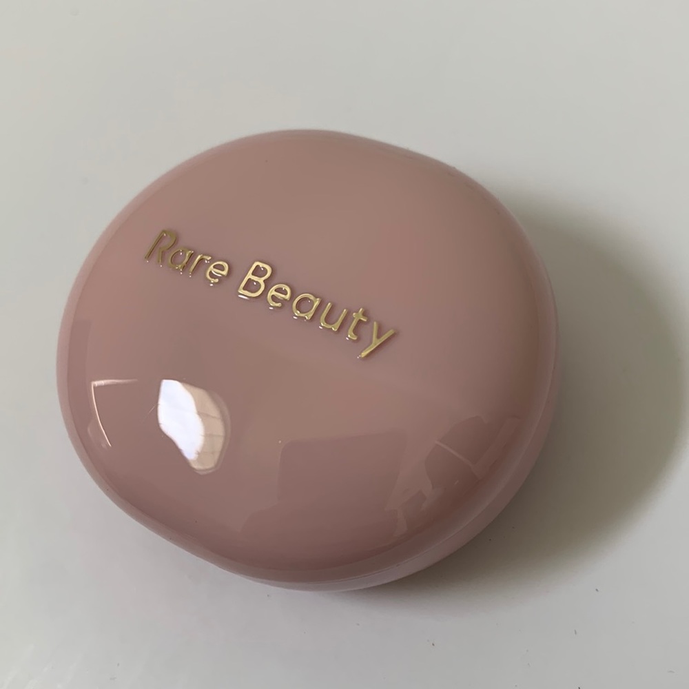 NEW Rare beauty Stay Vulnerable Melting Cream Blush nearly rose